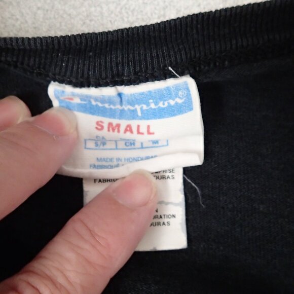 Champion Long Sleeve Shirt Size Small - Picture 2 of 5